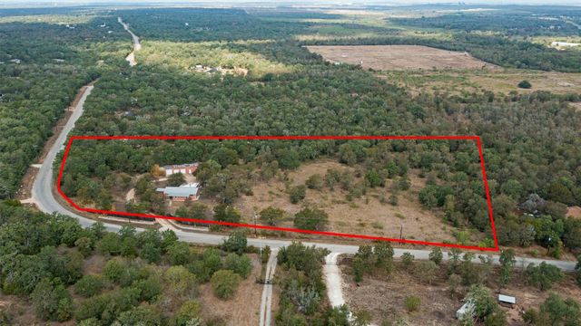 212 Thousand Oaks DR, Cedar Creek, TX 78612