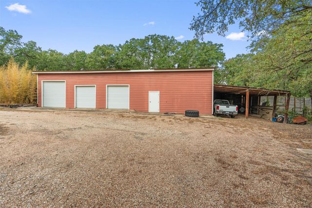 212 Thousand Oaks DR, Cedar Creek, TX 78612