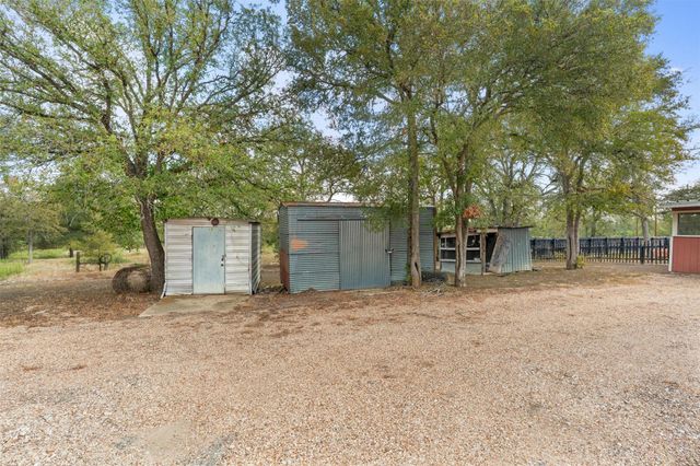 212 Thousand Oaks DR, Cedar Creek, TX 78612