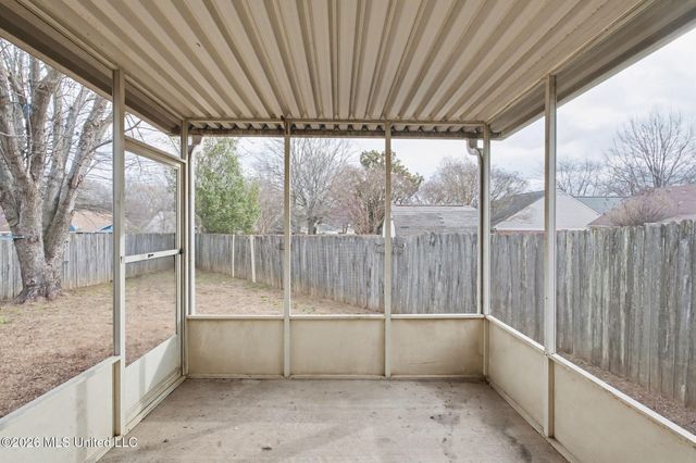 5364 W Payton Drive, Southaven, MS 38671