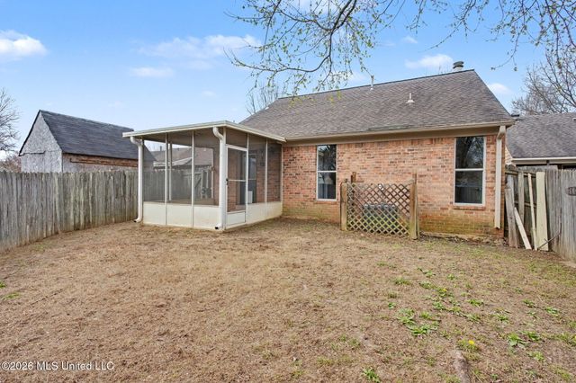 5364 W Payton Drive, Southaven, MS 38671