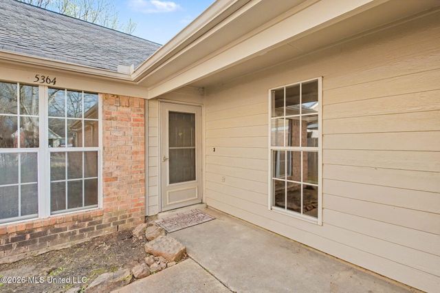 5364 W Payton Drive, Southaven, MS 38671