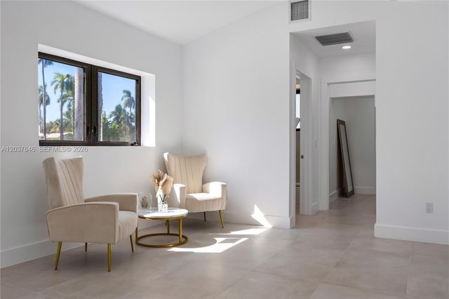 1141 Hollywood Boulevard, Hollywood, FL 33019