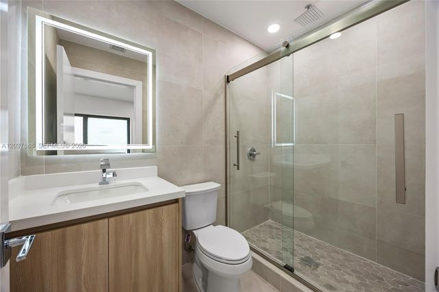1141 Hollywood Boulevard, Hollywood, FL 33019