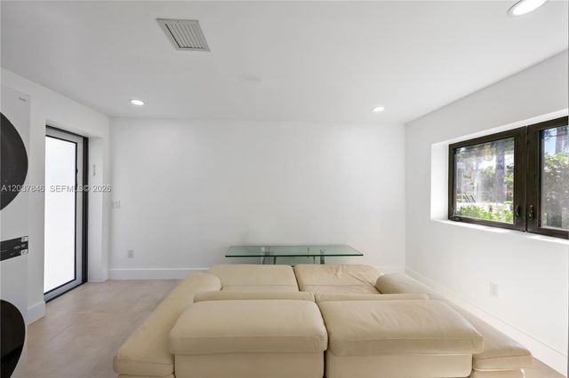 1141 Hollywood Boulevard, Hollywood, FL 33019