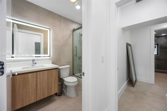 1141 Hollywood Boulevard, Hollywood, FL 33019
