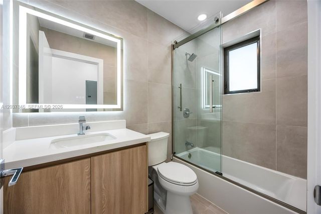 1141 Hollywood Boulevard, Hollywood, FL 33019