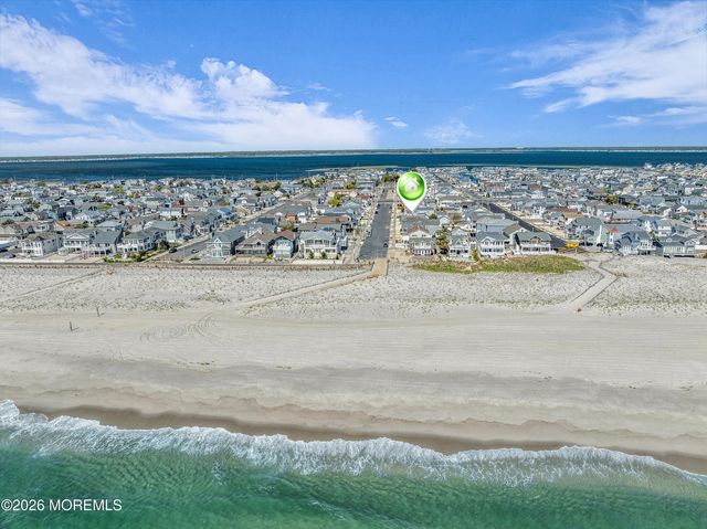 7 Ortley Avenue, Lavallette, NJ 08735