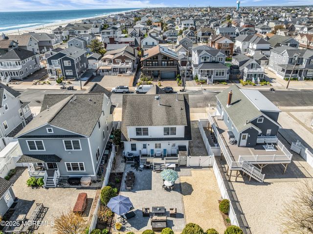 7 Ortley Avenue, Lavallette, NJ 08735