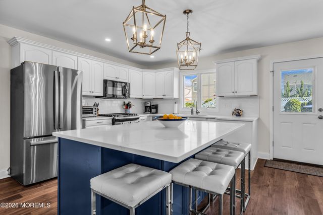 7 Ortley Avenue, Lavallette, NJ 08735