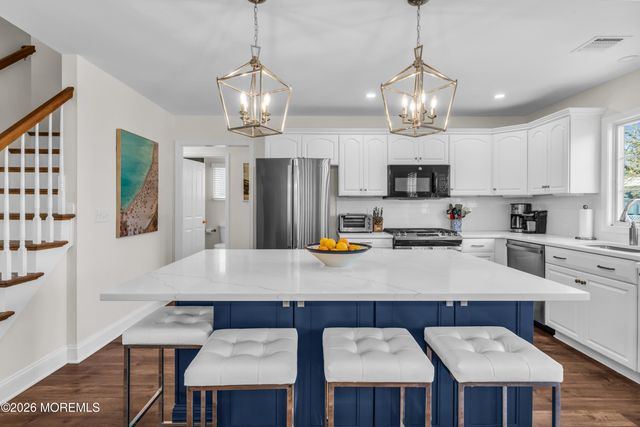 7 Ortley Avenue, Lavallette, NJ 08735