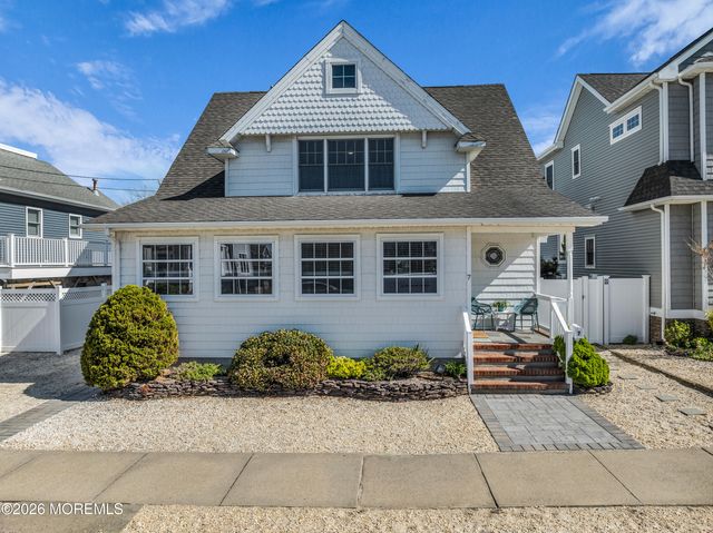 7 Ortley Avenue, Lavallette, NJ 08735