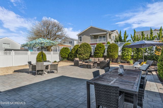 7 Ortley Avenue, Lavallette, NJ 08735