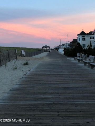 7 Ortley Avenue, Lavallette, NJ 08735