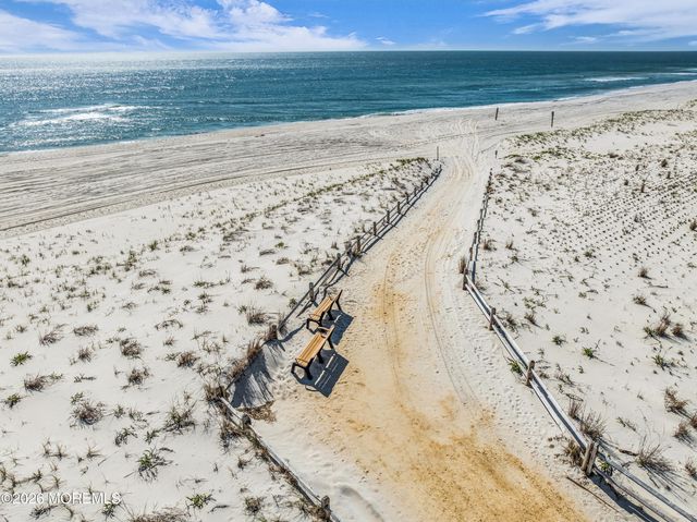 7 Ortley Avenue, Lavallette, NJ 08735
