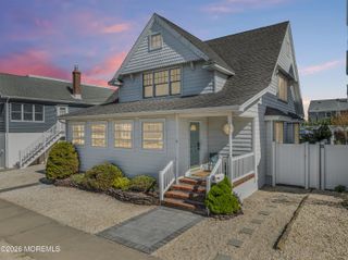 7 Ortley Avenue, Lavallette, NJ 08735