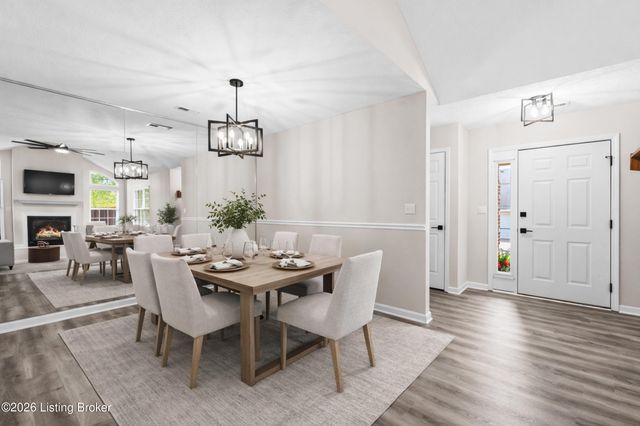 8714 Broadwood Ct, Louisville, KY 40291