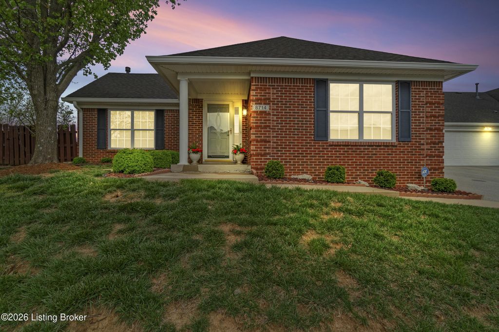 8714 Broadwood Ct, Louisville, KY 40291