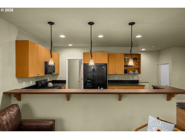 7561 N LEAVITT Ave, Portland, OR 97203