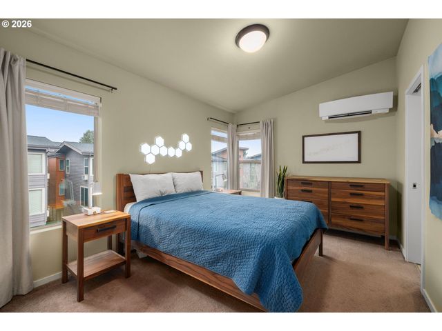 7561 N LEAVITT Ave, Portland, OR 97203