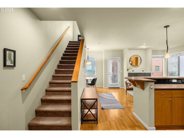 7561 N LEAVITT Ave, Portland, OR 97203