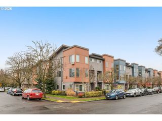 7561 N LEAVITT Ave, Portland, OR 97203