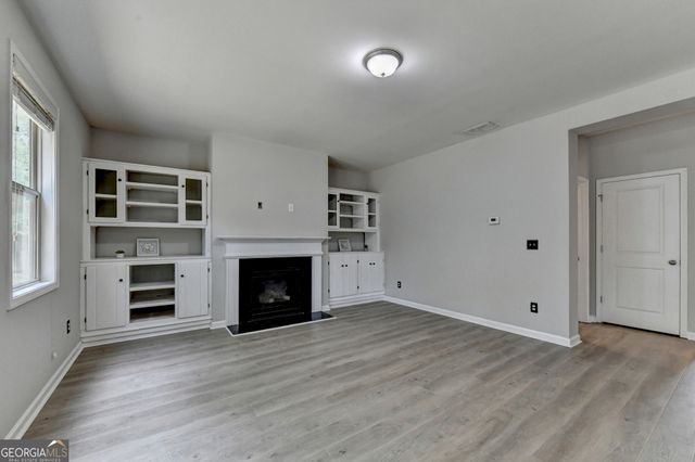3473 Fallen Oak Drive, Buford, GA 30519
