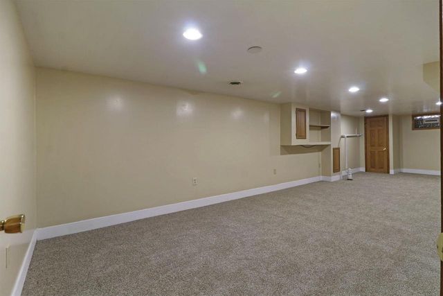 8515 17th AVENUE, Kenosha, WI 53143