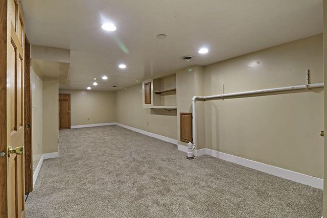 8515 17th AVENUE, Kenosha, WI 53143