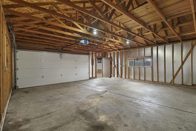 8515 17th AVENUE, Kenosha, WI 53143