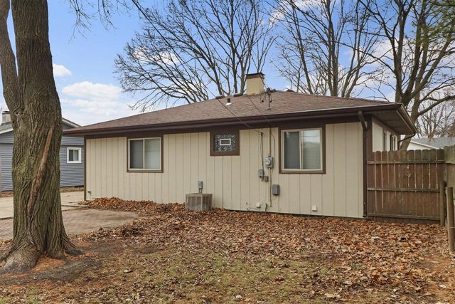 8515 17th AVENUE, Kenosha, WI 53143