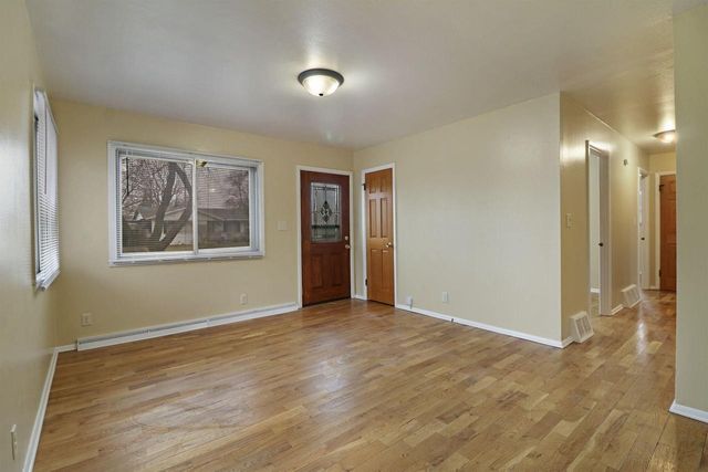 8515 17th AVENUE, Kenosha, WI 53143