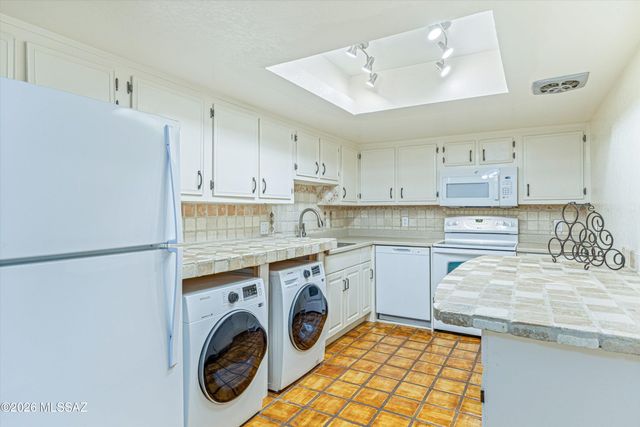 8255 N Oracle Rd Apt 105, Tucson, AZ 85704