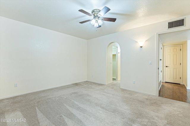 8255 N Oracle Rd Apt 105, Tucson, AZ 85704