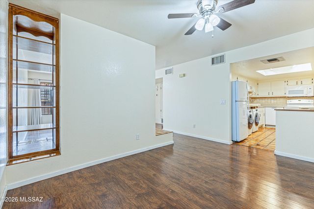 8255 N Oracle Rd Apt 105, Tucson, AZ 85704