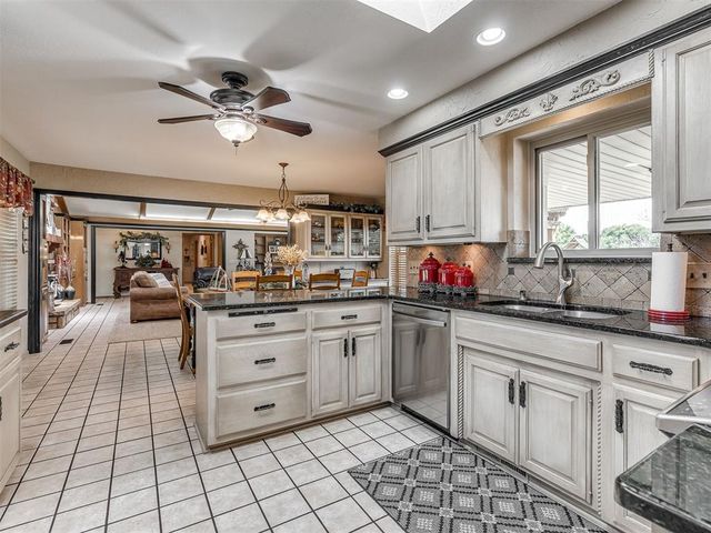 4 Cedar Lake Lane, Goldsby, OK 73093