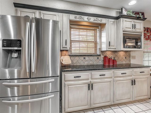 4 Cedar Lake Lane, Goldsby, OK 73093