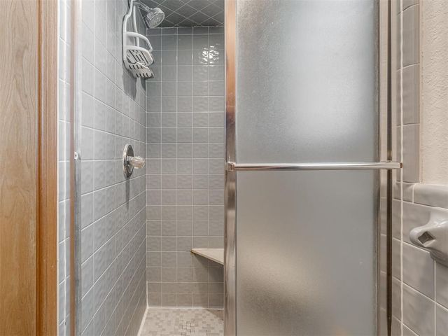 4 Cedar Lake Lane, Goldsby, OK 73093