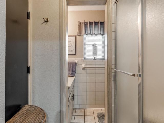 4 Cedar Lake Lane, Goldsby, OK 73093