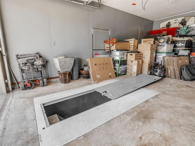 4 Cedar Lake Lane, Goldsby, OK 73093
