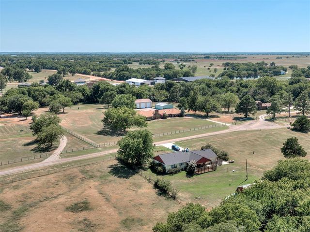 4 Cedar Lake Lane, Goldsby, OK 73093