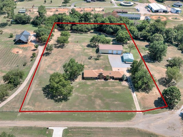 4 Cedar Lake Lane, Goldsby, OK 73093