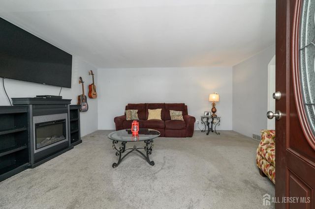 1326 Herbert Boulevard, Monroe, NJ 08094