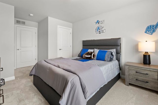 2245 Chase Drive 107, Howell, MI 48855