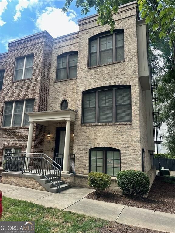 726 Cosmopolitan Drive NE, Atlanta, GA 30324