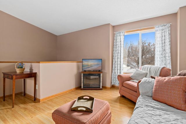 1160 Joes Lake Road SE, Cambridge, MN 55008