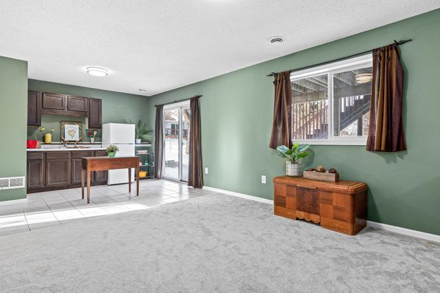 1160 Joes Lake Road SE, Cambridge, MN 55008