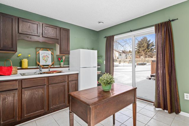 1160 Joes Lake Road SE, Cambridge, MN 55008