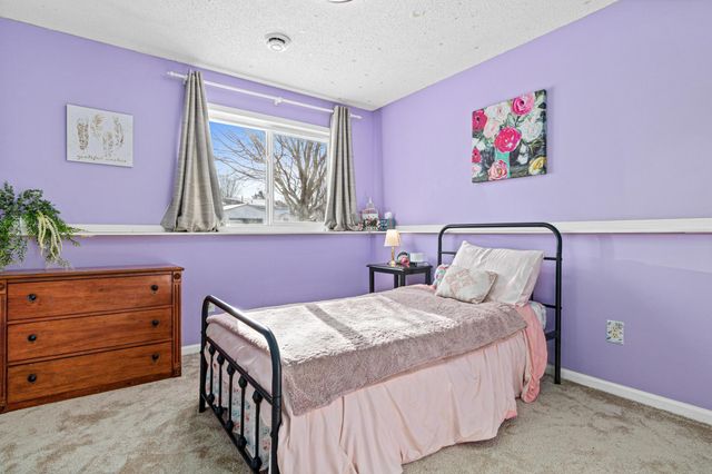 1160 Joes Lake Road SE, Cambridge, MN 55008