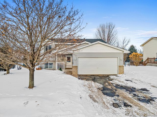 1160 Joes Lake Road SE, Cambridge, MN 55008